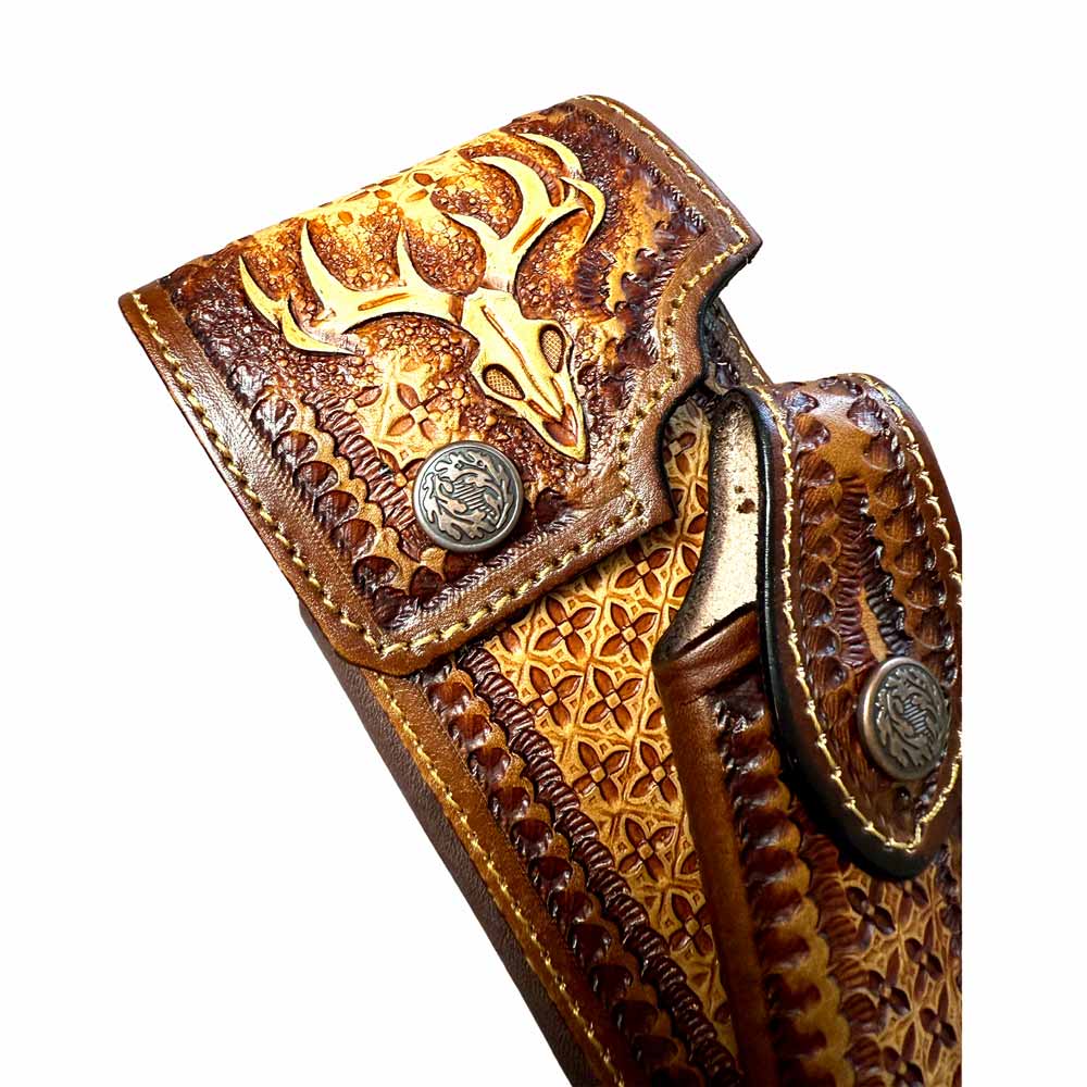 Funda para Celular con Porta Navaja Cincelada a Mano "Full Skull"