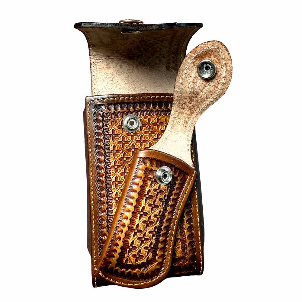 Funda para Celular con Porta Navaja Cincelada a Mano "Hat & Boots"