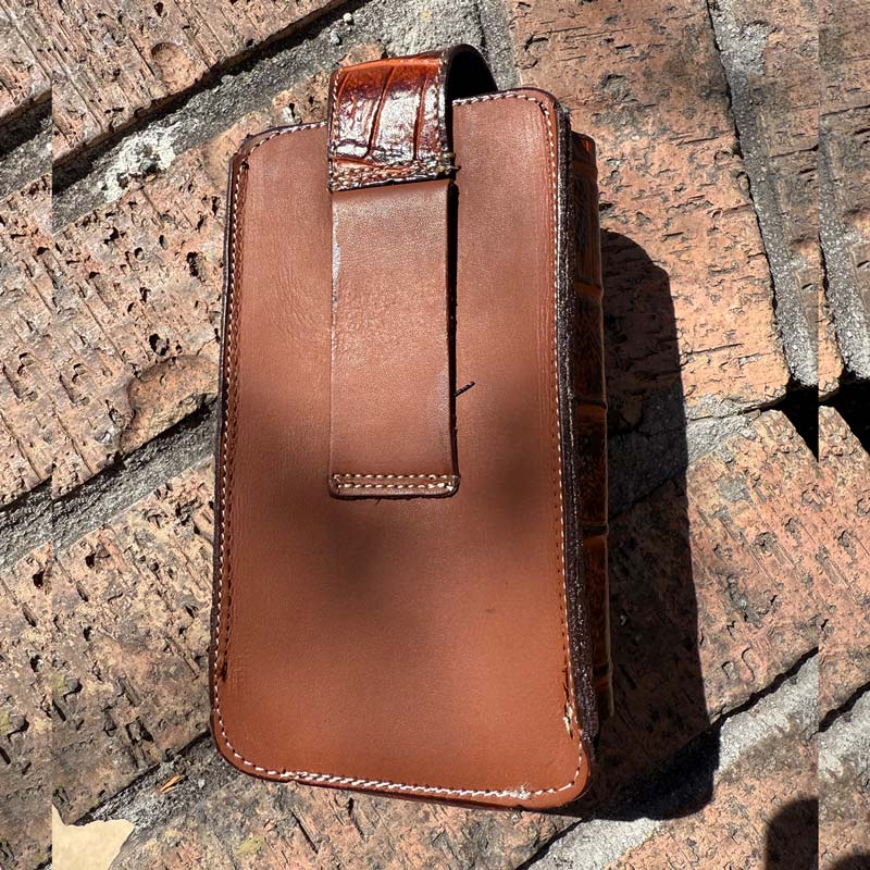 Funda Celular de Piel con Porta Navaja